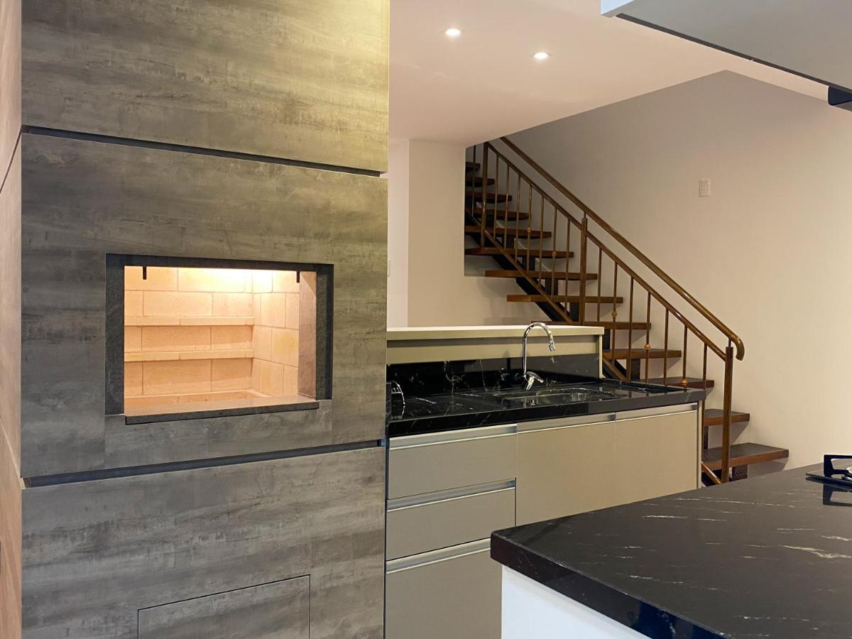 Duplex Novo, Com 02 Suites, Para 06 Pessoas, E 02 Vagas De Garagem Canela Buitenkant foto